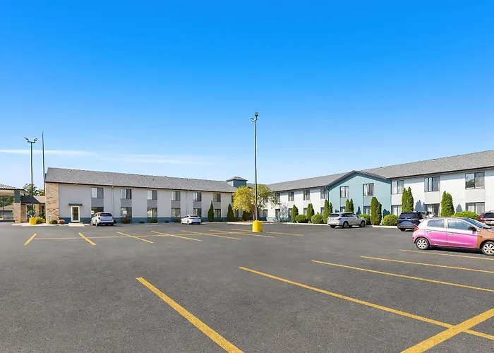 Clarion Pointe Racine - Mount Pleasant
