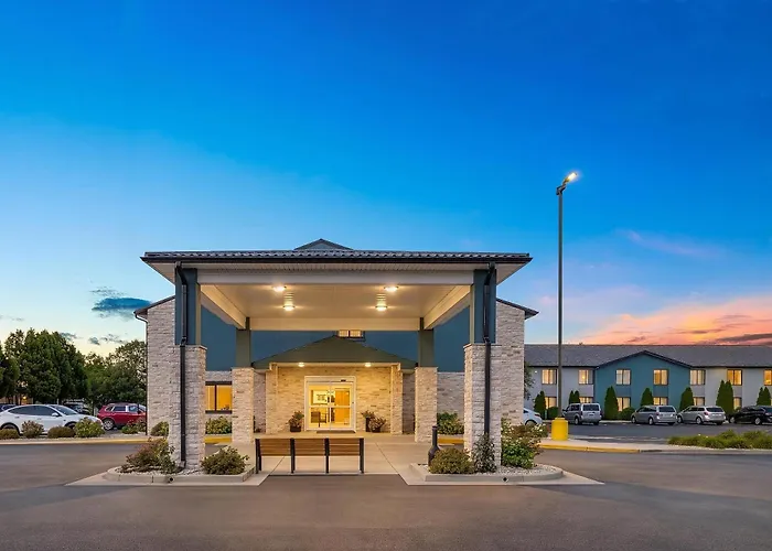 Clarion Pointe Racine - Mount Pleasant