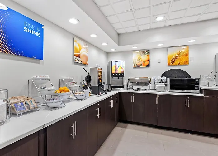 Comfort Inn & Suites Ftjackson Maingate