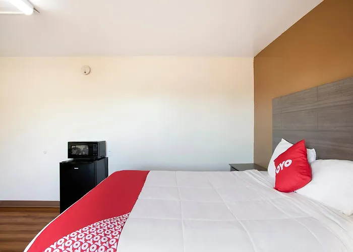 Oyo Hotel Kalama