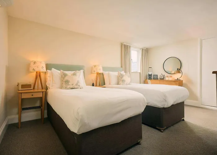 The Godolphin Hotel