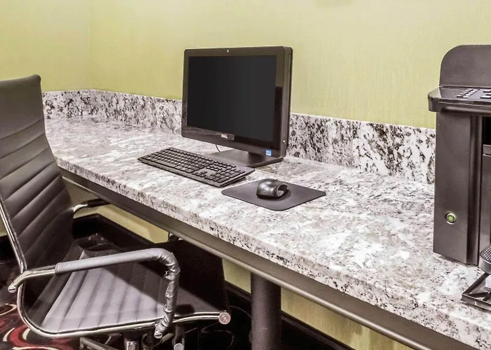 Comfort Inn & Suites Artesia