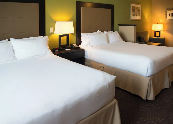 Holiday Inn Express & Suites Northwood