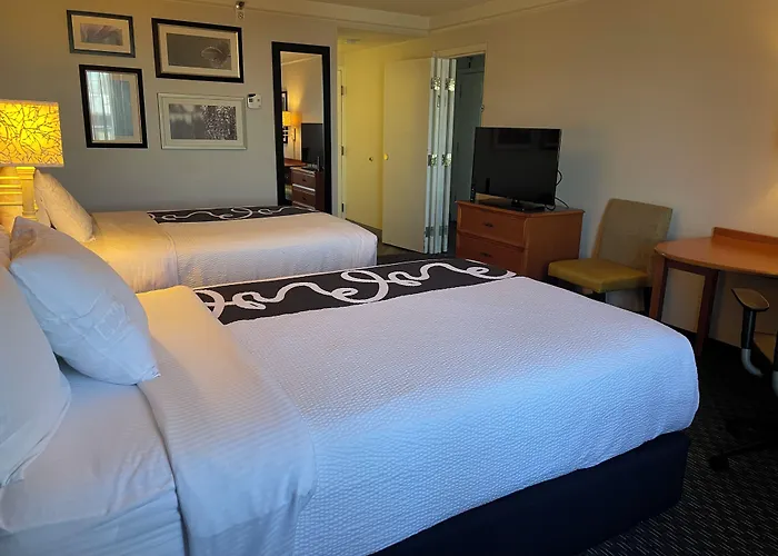 La Quinta Inn & Suites By Wyndham Tacoma - Seattle