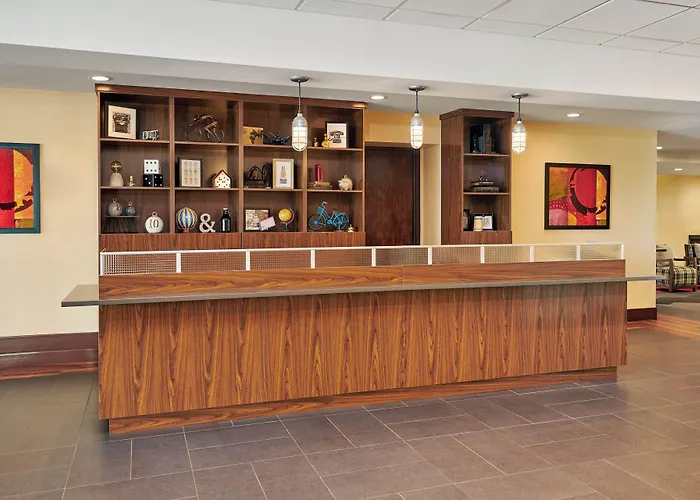 Royle Hotel Milwaukee Airport