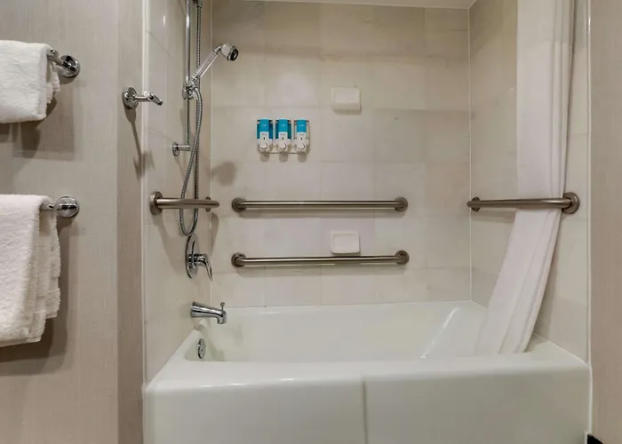 Drury Inn & Suites St Joseph