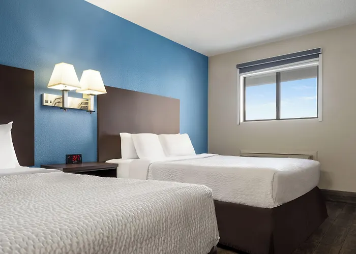 Baymont By Wyndham Kingman