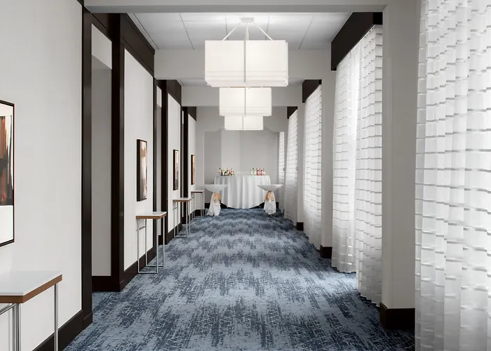 Courtyard By Marriott Pittsburgh University Center
