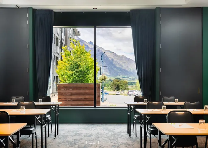 Holiday Inn Queenstown Remarkables Park