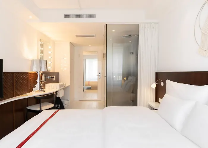 Ruby Claire Hotel Geneva By Ihg