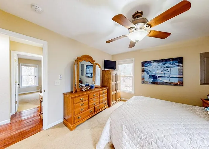 Hillcrest Hideaway