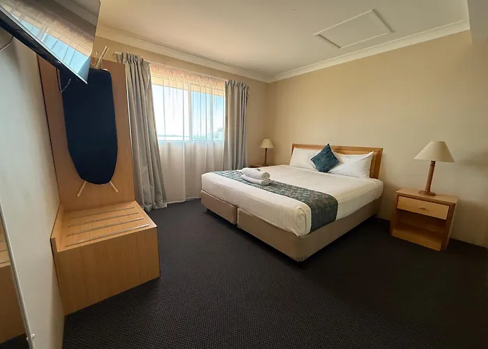 Harbour Sails Motor Inn