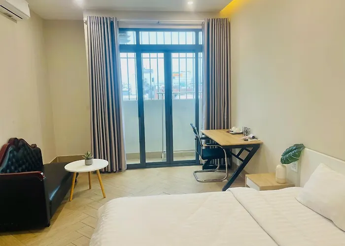 Midmost C22 Apartment