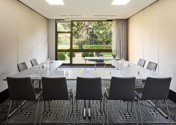 Mercure Caen Centre Port De Plaisance