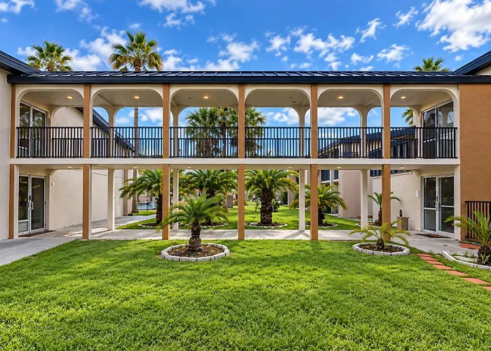 Ramada By Wyndham Davenport Orlando South