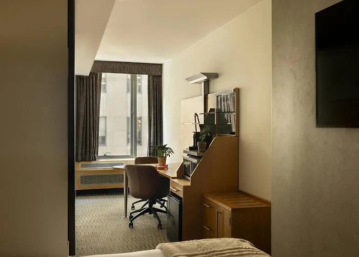 The Jewel Hotel, New York