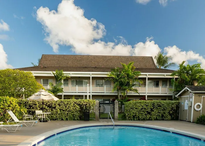 Plantation Hale Suites
