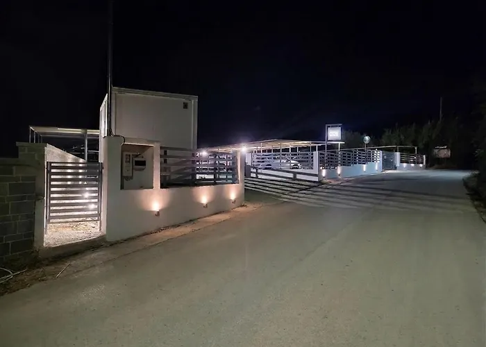 Vourvourou Hotel