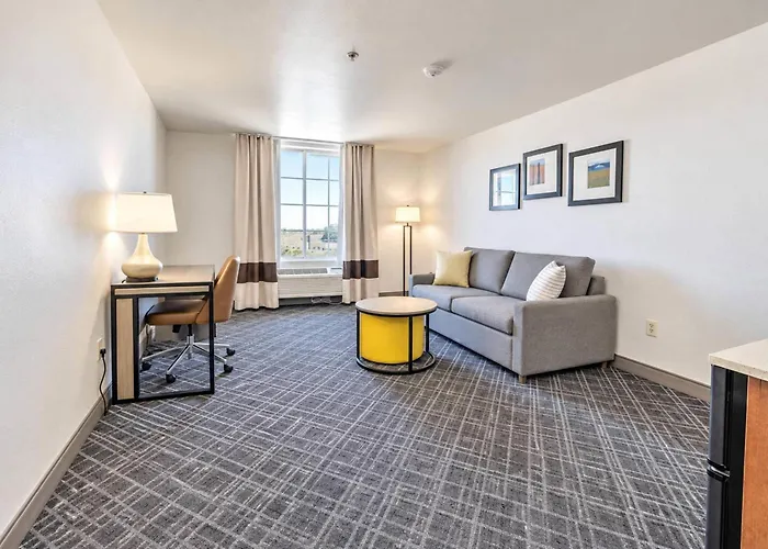 Comfort Inn & Suites Lancaster Antelope Valley