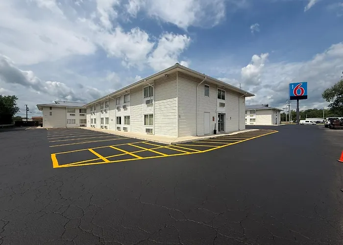 Motel 6-Fort Wayne, In
