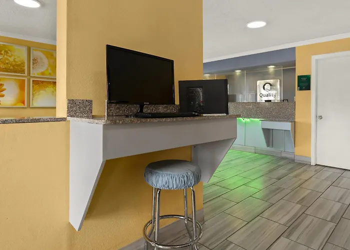 Quality Inn & Suites Dublin