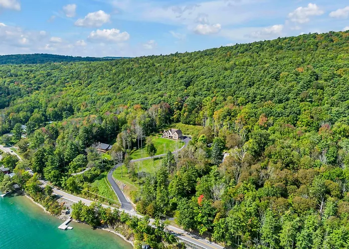 Grand Slam Lake House Cooperstown Dreams Park