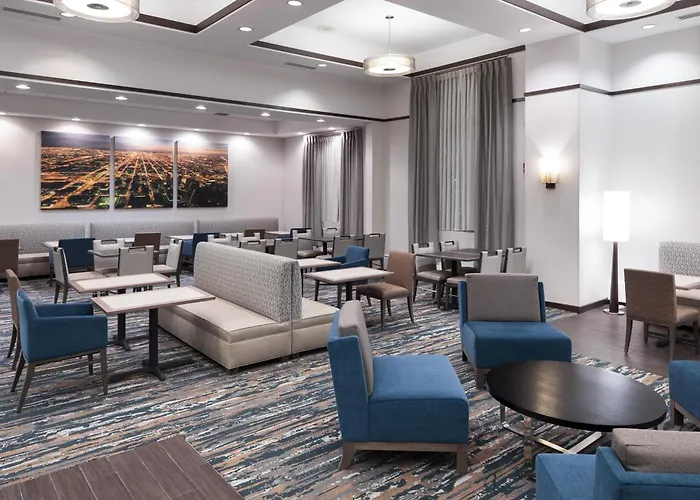 Hampton Inn & Suites Chicago North Shore