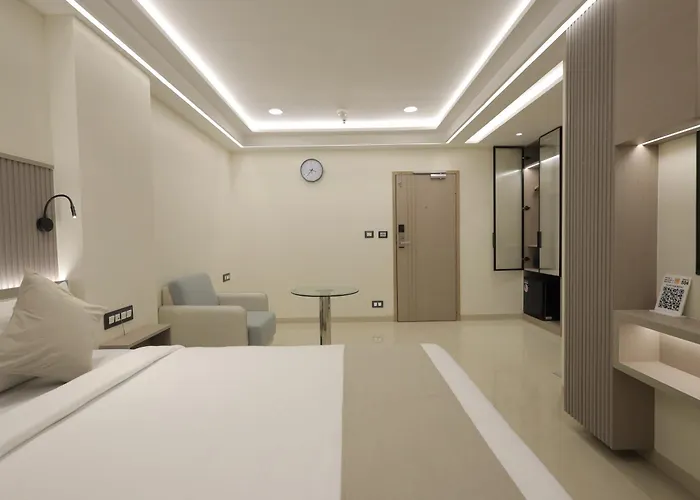 Hotel Orange International