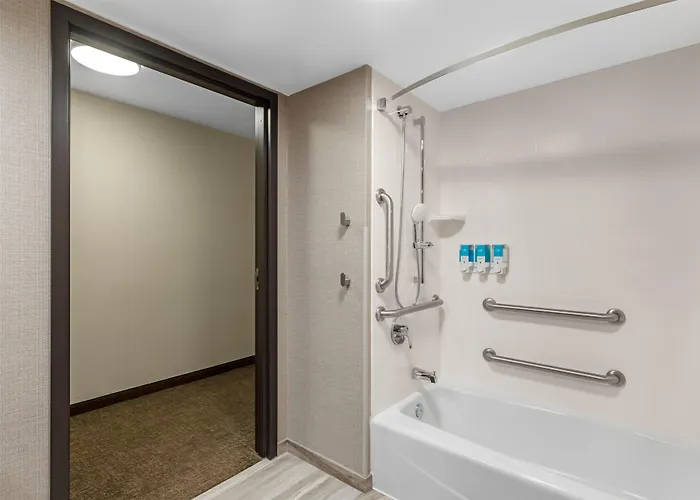 Drury Inn & Suites Joplin