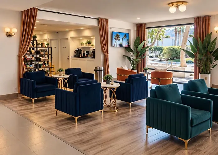 L3 Oasis Hotel