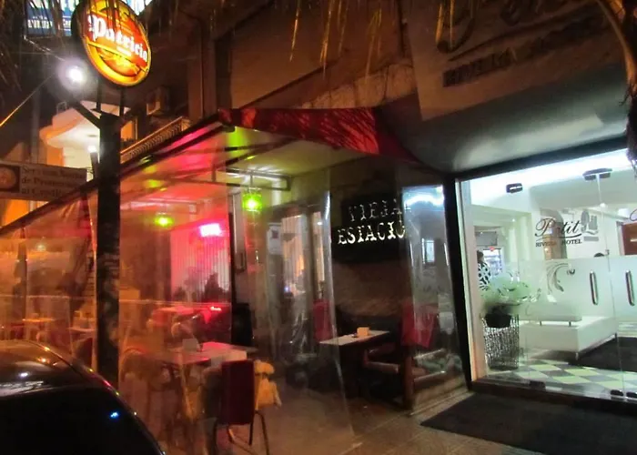 Petit Rivera Hotel