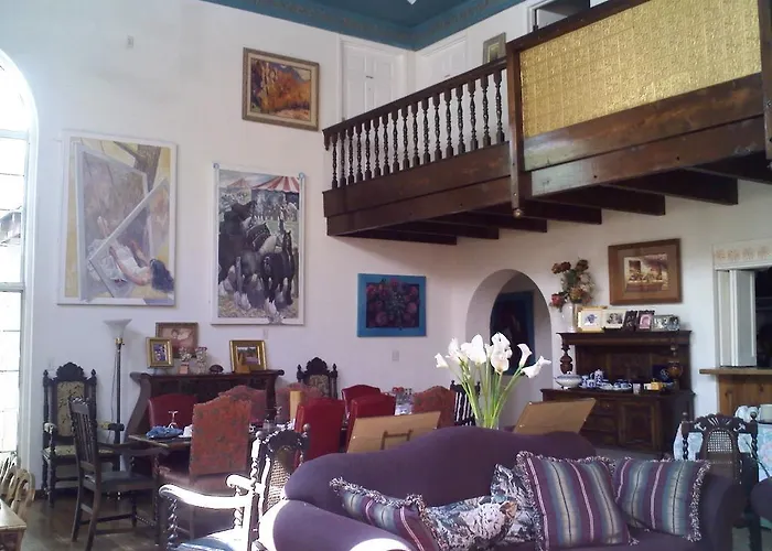 Lundeen Inn Of The Arts