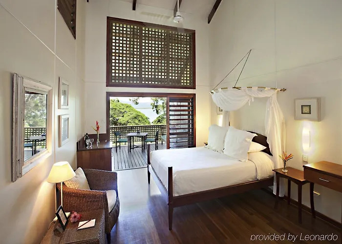 Bloomfield Lodge - Beautifully