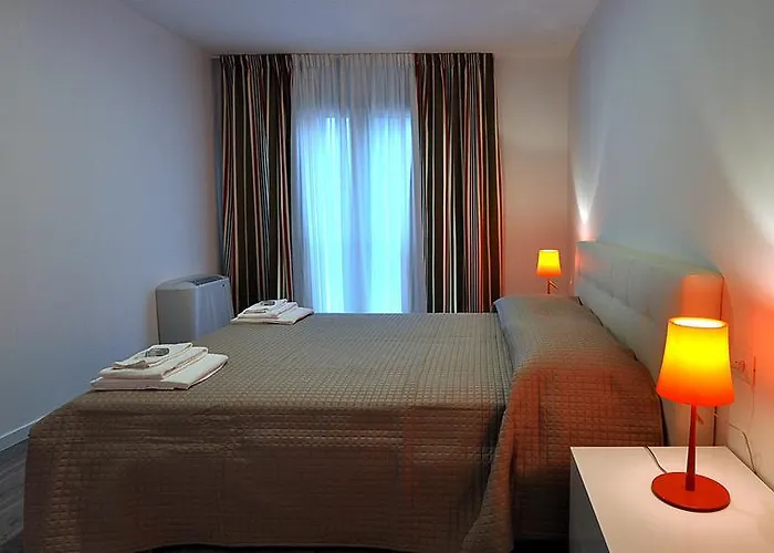 Bb Hotels Aparthotel Arcimboldi