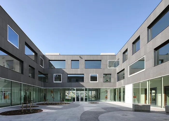Hotel Middelpunt - Gratis Parking - Ontbijt Inbegrepen!