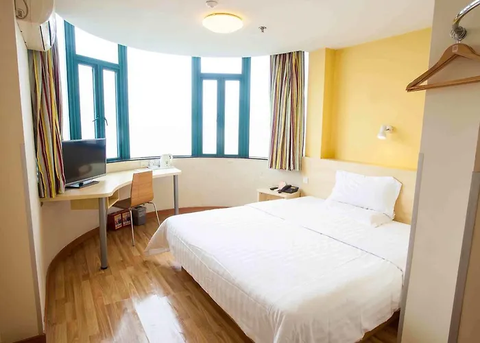 7Days Inn Hengyang West Lake Park