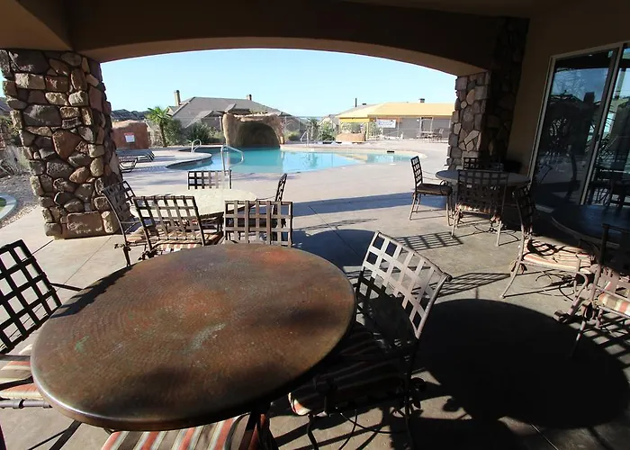 Canyon Villas At Coral Ridge