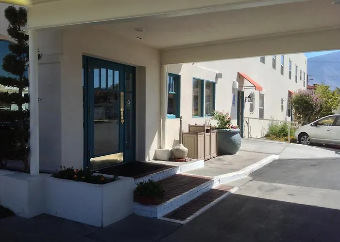 Historic Dow Hotel