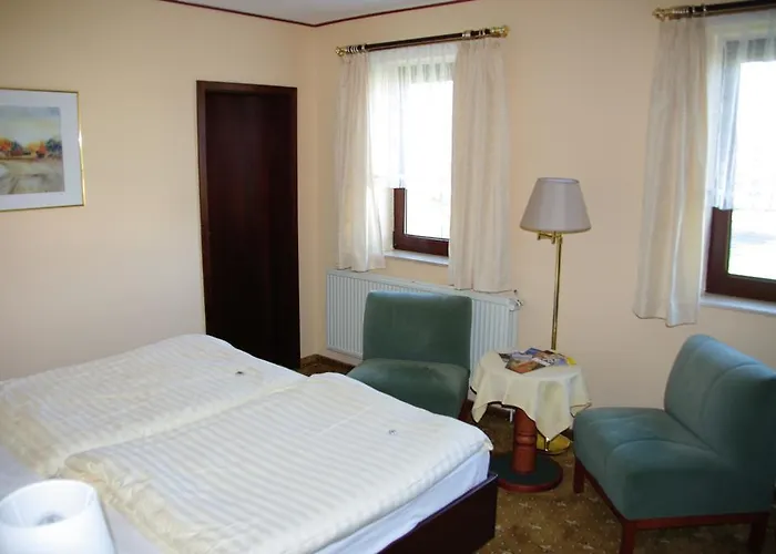 Landhotel Goldener Löwe mit Pension Am Taurastein