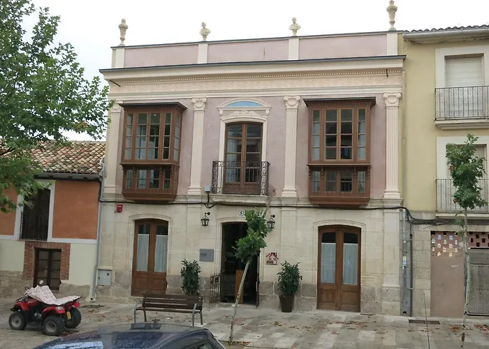 Emebed Posada