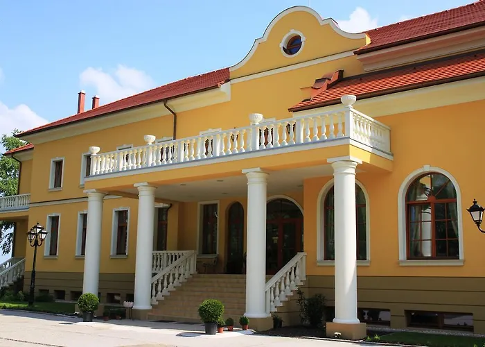 Hotel *** Plauter Kuria
