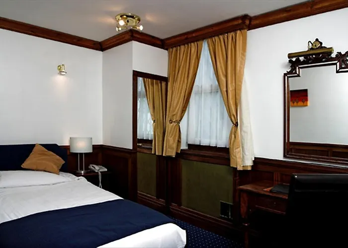 Comfort Hotel Enfield
