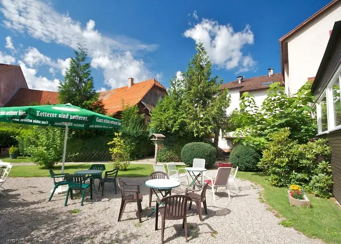 Gasthof und Pension zum Kreuz