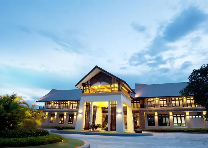 Emerald Palace Hotel
