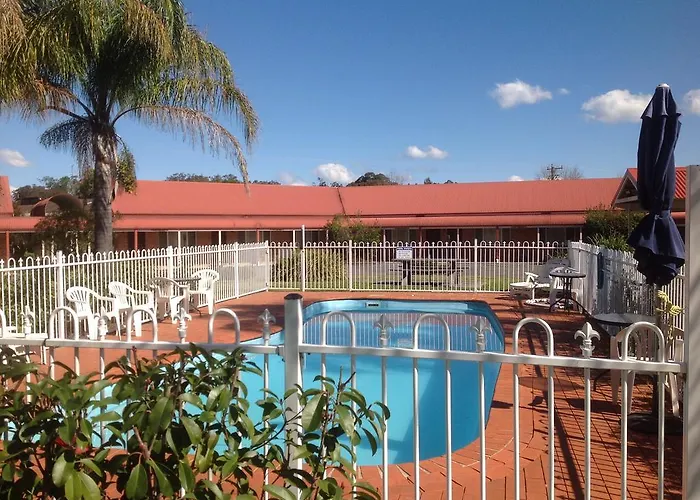 Gloucester Country Lodge Motel