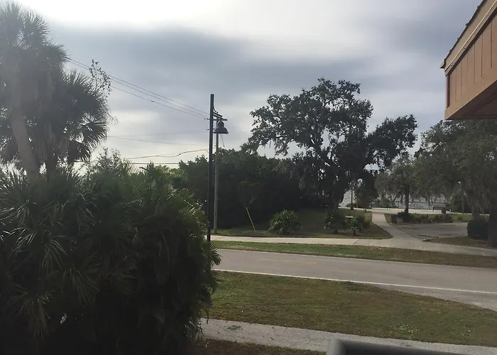Charlotte Bay Resort