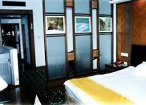 Anqing Yin Bin Business Hotel