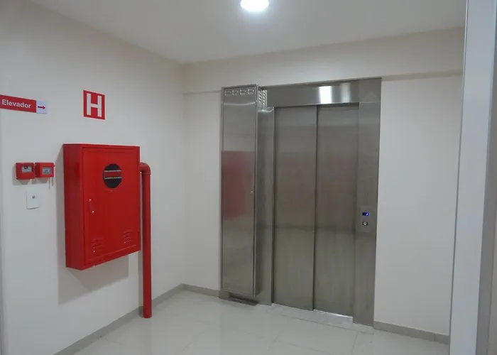 Di Napoli Plaza Hotel