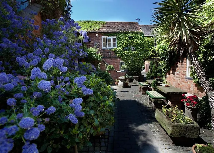 The Greyhound Coaching Inn Lutterworth