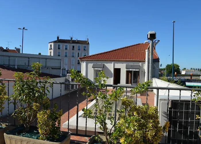 Le Cheval Noir Hotel Paris Pantin